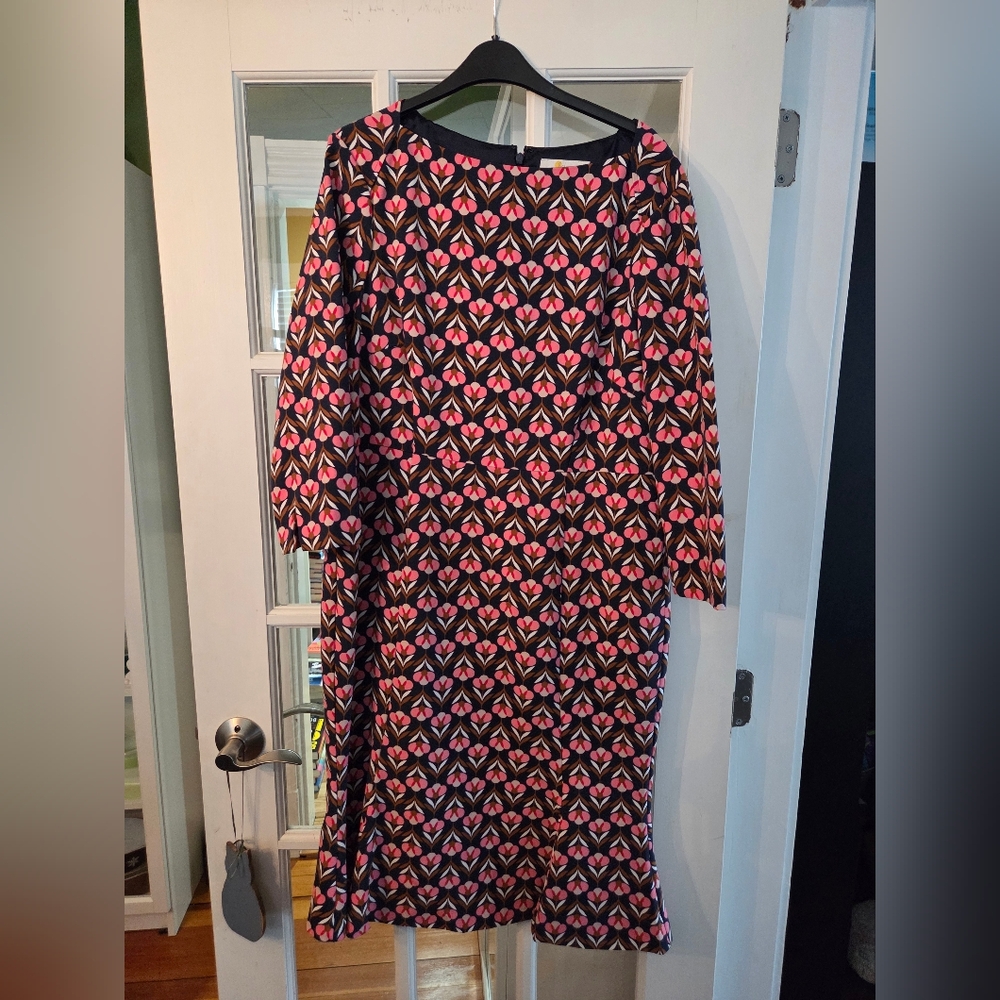 Boden Violette Dress in Navy and Pink floral pattern - Size 14R